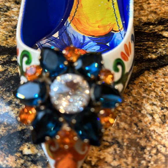 Never worn patent leather painted Majorca dolce and gabbana pumps. Size 36(6) - Picture 5 of 7